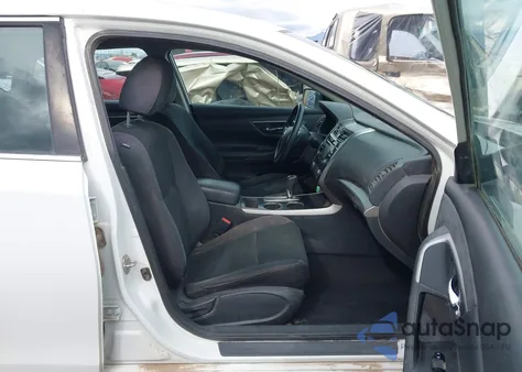 2015 Nissan Altima 2.5 S из США, поврежденный, VIN 1N4AL3AP4FN865158